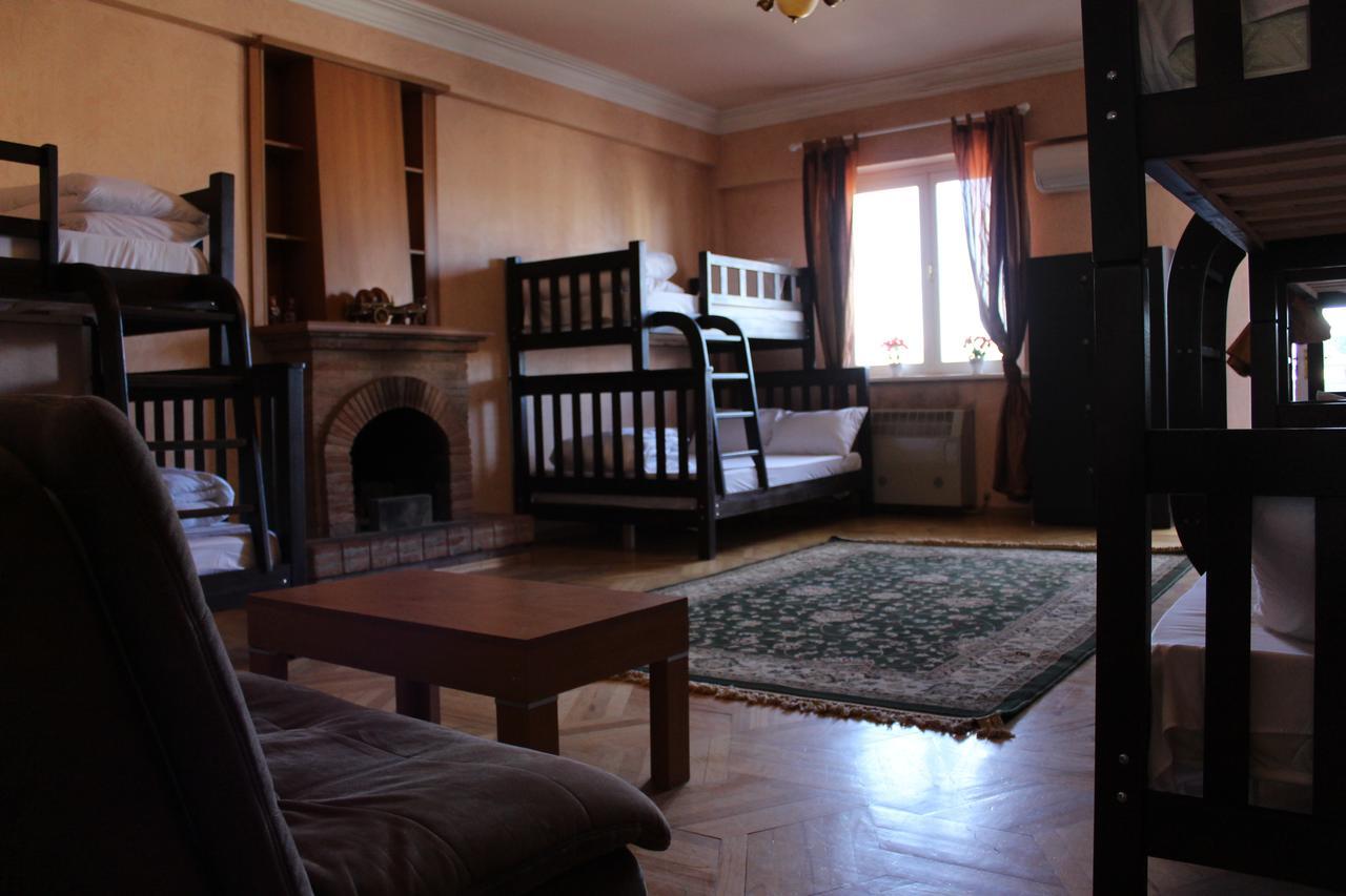 Herrmas Hostel 트빌리시 외부 사진