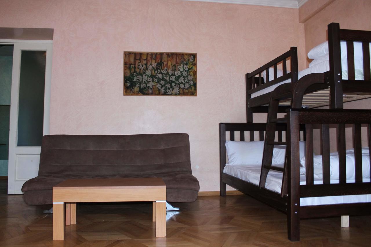 Herrmas Hostel 트빌리시 외부 사진