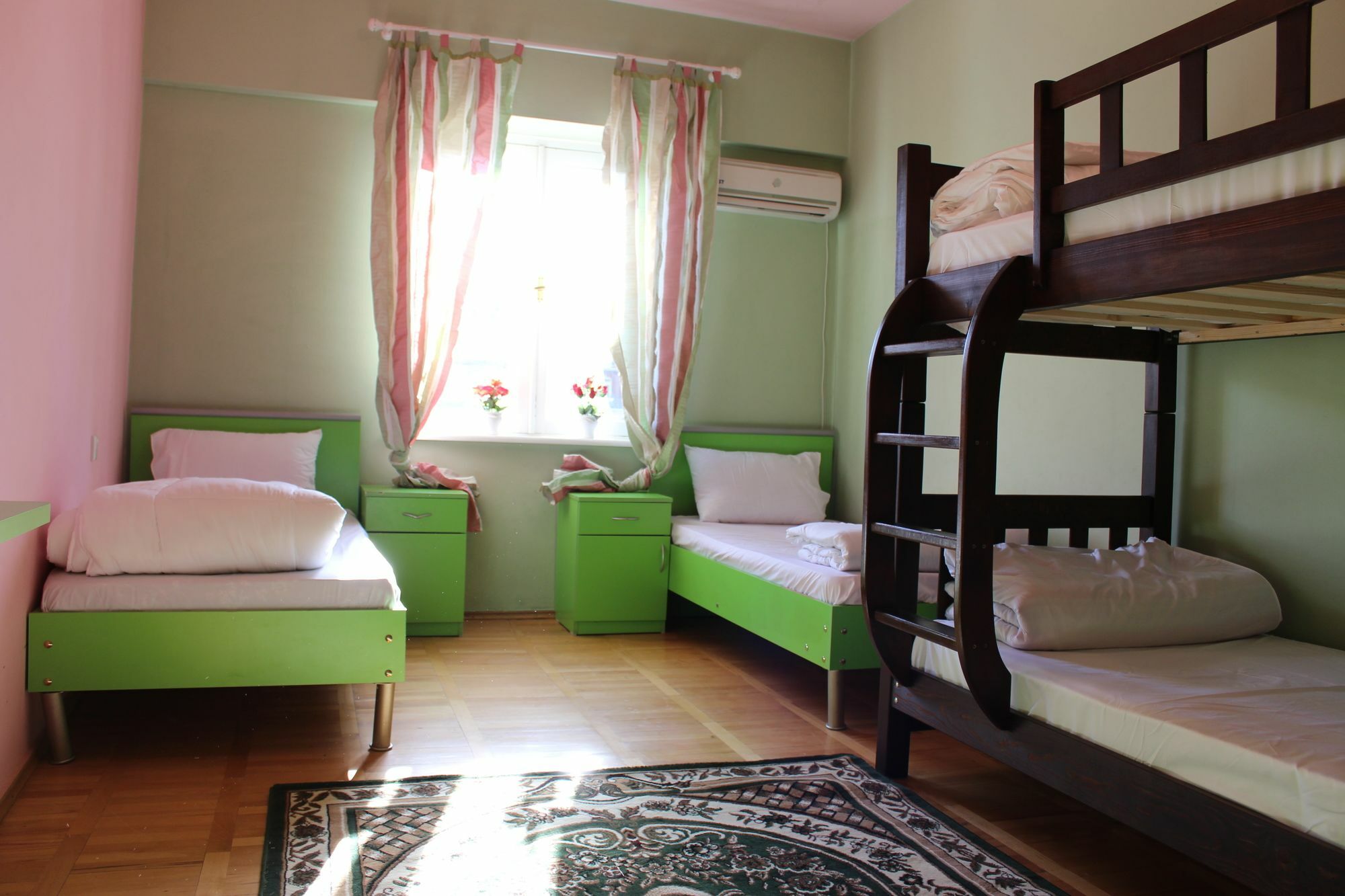 Herrmas Hostel 트빌리시 외부 사진